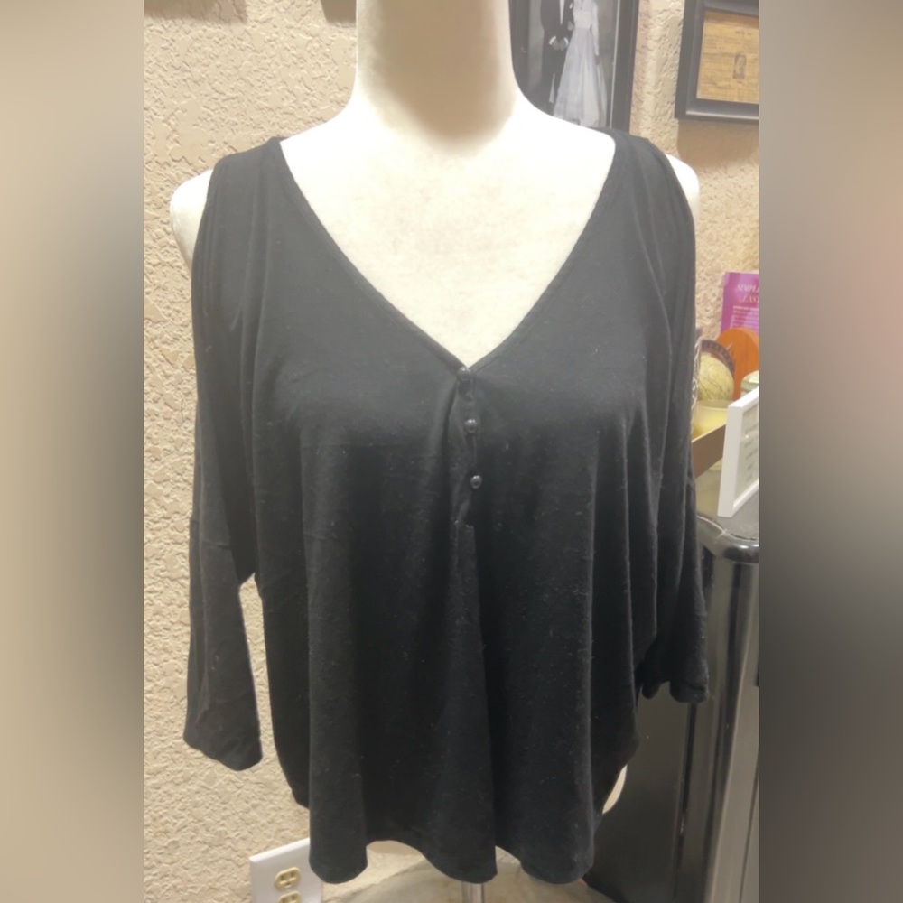 Cato Black V-Neck Buttoned Blouse